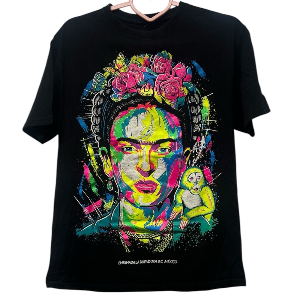 FREIDA KAHLO NEON GLOW IN THE DARK GRAPHIC TEE